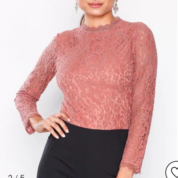 Pretty light blush coloured long sleeve going out top - Picture 3 of 3